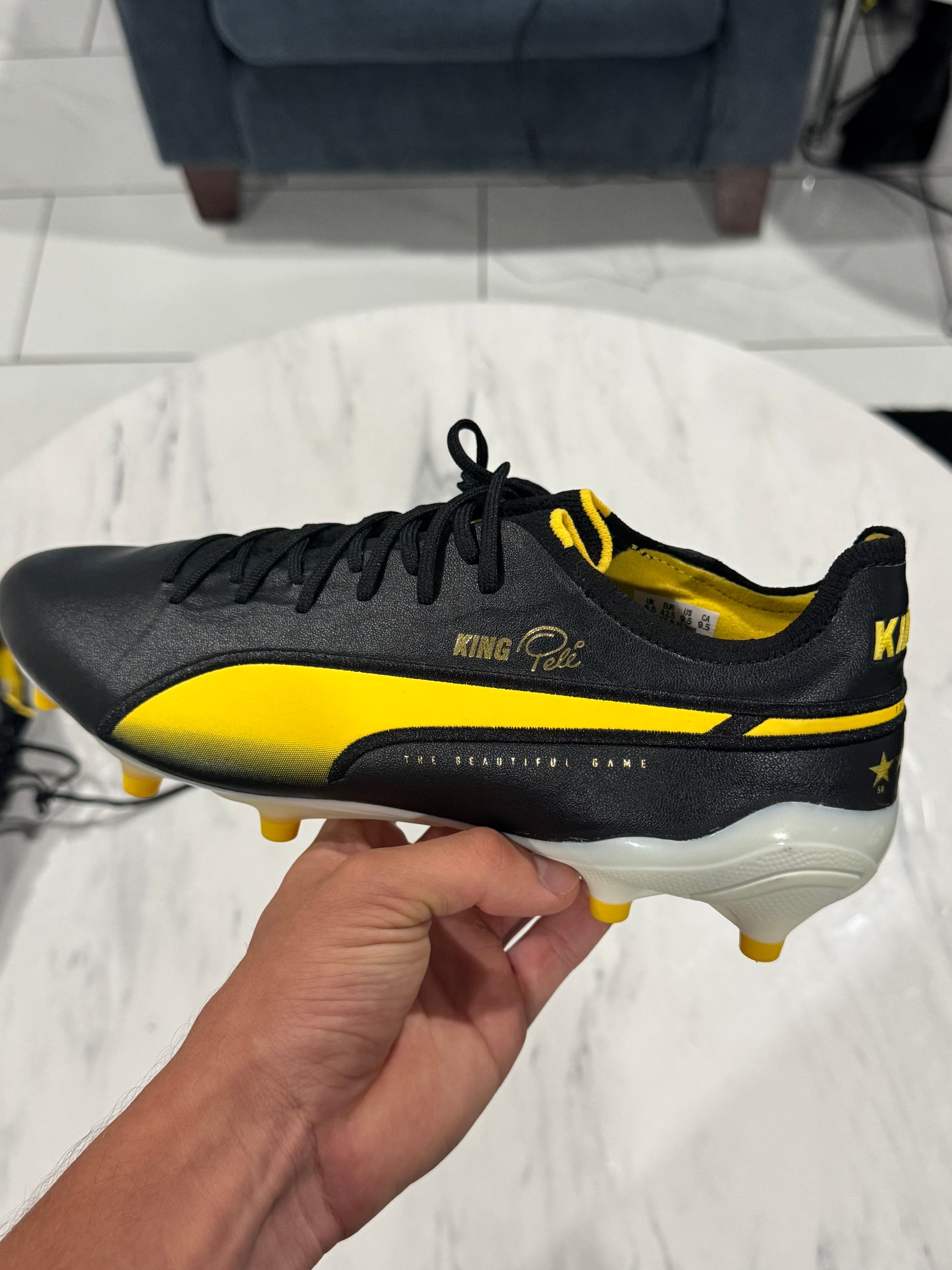 Puma King Ultimate Pele