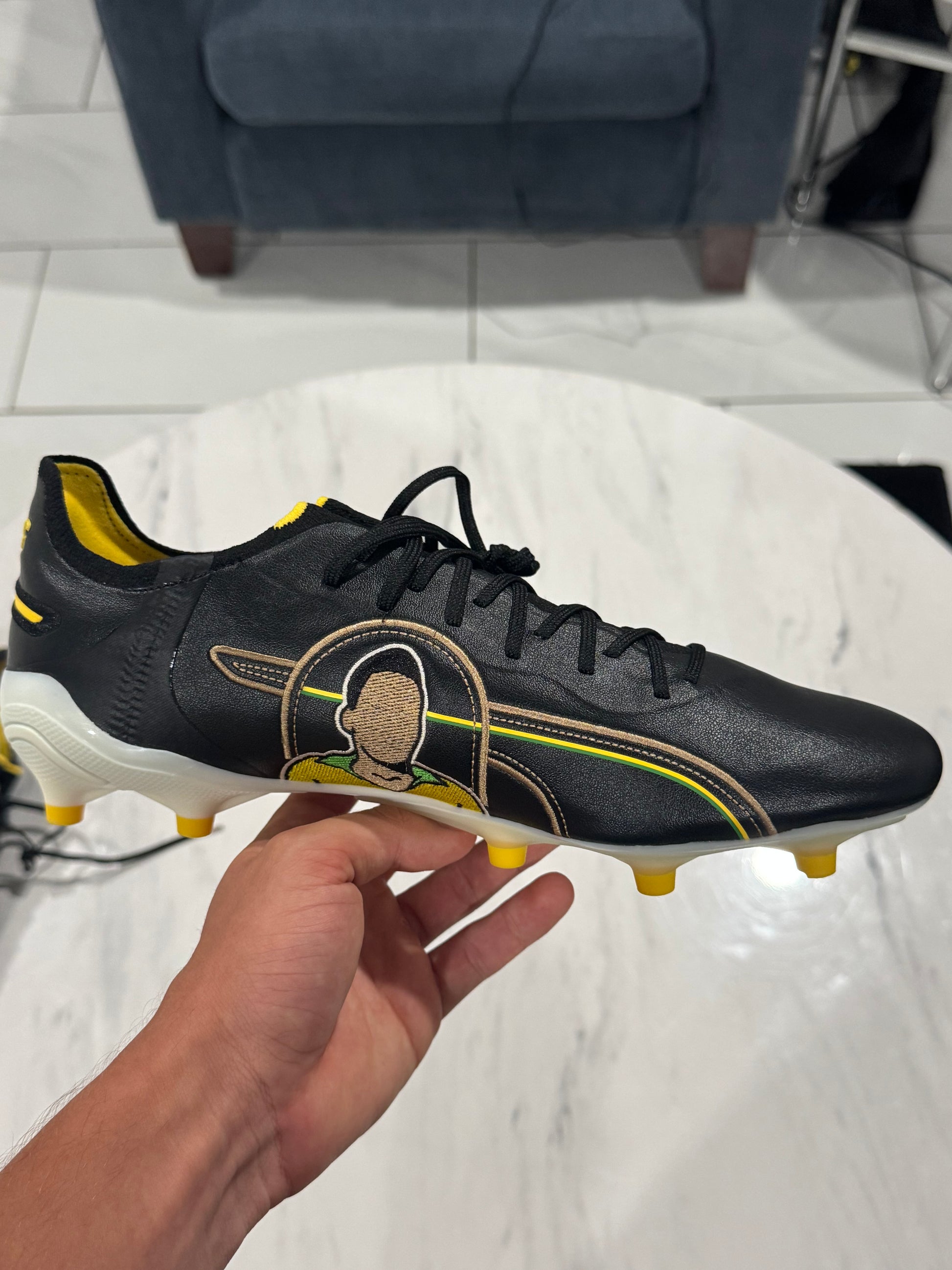 Puma King Ultimate Pele